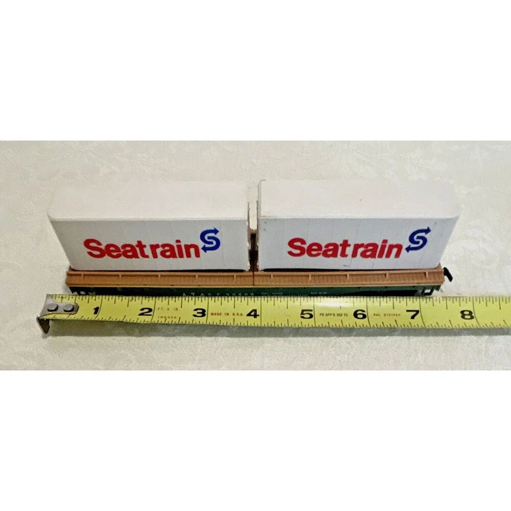 Vintage Tyco HO Scale Santa Fe AT&SF Flatcar with 2 Seatrain Containers 90806